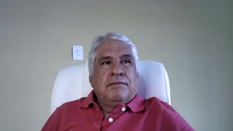 Snapshot of grisa01 chatting on January 29, 11:41 am grisa01 online show from January 29, 11:41 am