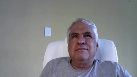 Snapshot of grisa01 chatting on February 2, 1:41 pm grisa01 online show from February 2, 1:41 pm