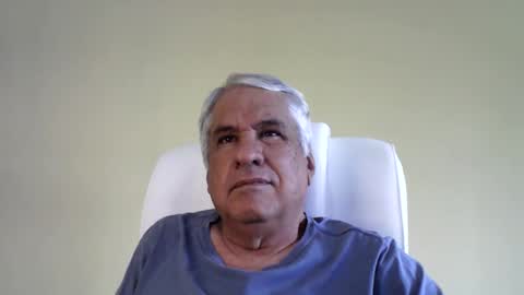 Snapshot of grisa01 chatting on February 4, 12:22 pm grisa01 online show from February 4, 12:22 pm