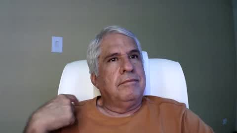 Snapshot of grisa01 chatting on February 7, 6:45 pm grisa01 online show from February 7, 6:45 pm