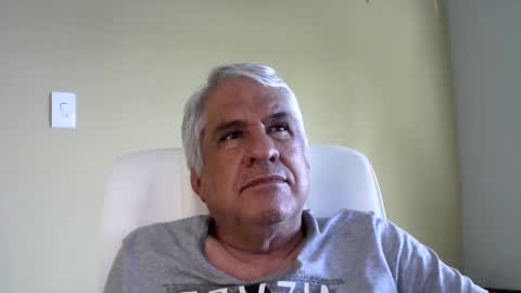 Snapshot of grisa01 chatting on February 8, 7:16 pm grisa01 online show from February 8, 7:16 pm