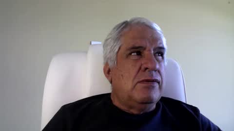 Snapshot of grisa01 chatting on February 16, 1:38 pm grisa01 online show from February 16, 1:38 pm