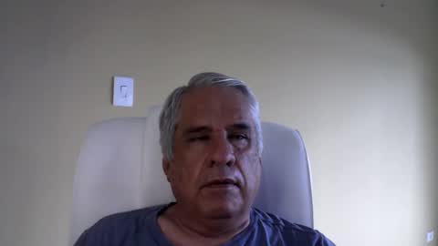 Snapshot of grisa01 chatting on February 19, 6:54 pm grisa01 online show from February 19, 6:54 pm