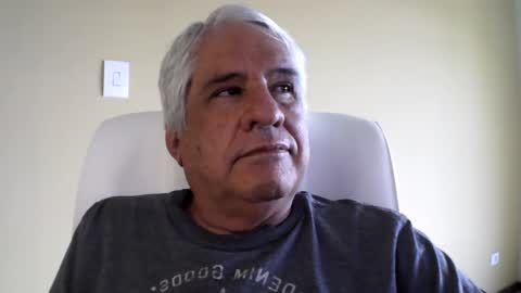 Snapshot of grisa01 chatting on February 20, 12:47 pm grisa01 online show from February 20, 12:47 pm