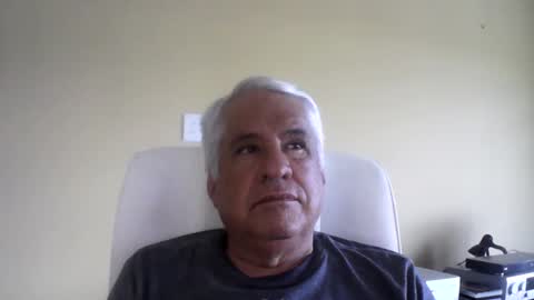 Snapshot of grisa01 chatting on November 9, 2:04 pm grisa01 online show from November 9, 2:04 pm