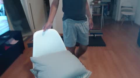 Snapshot of guachin_new chatting on December 17, 6:36 pm guachin_new online show from December 17, 6:36 pm