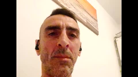 guanchoe online show from March 2, 8:18 pm