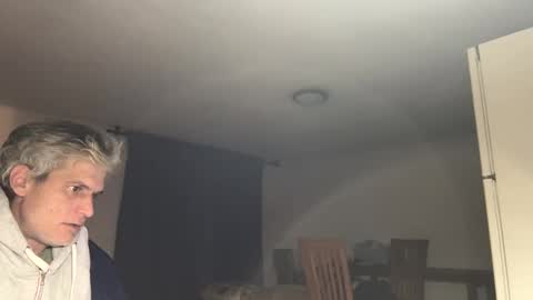 guardiannif_ online show from February 4, 12:40 am