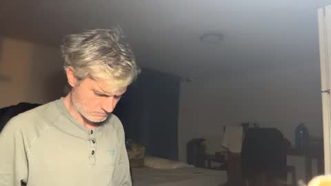 guardiannif_ online show from February 17, 11:53 pm