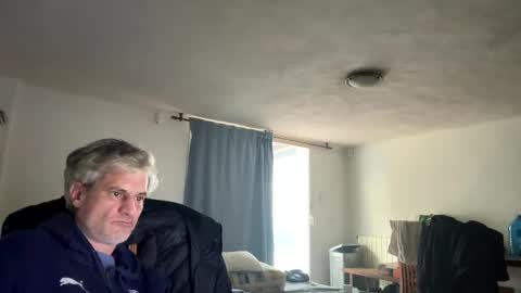 guardiannif_ online show from February 18, 7:10 am