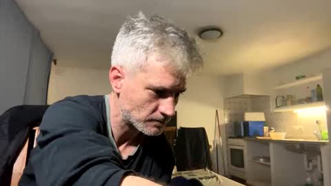 guardiannif_ online show from March 2, 12:42 am