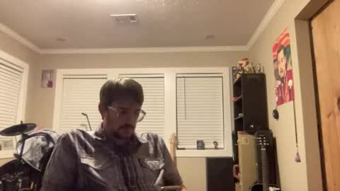 Snapshot of guitarchef08 chatting on December 22, 5:37 am guitarchef08 online show from December 22, 5:37 am