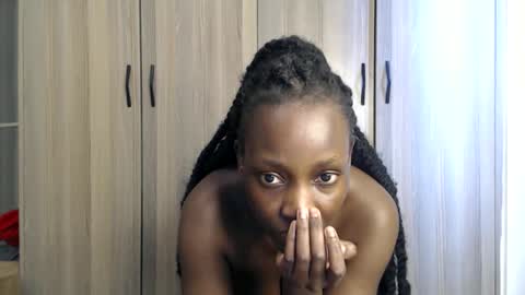 Snapshot of gulpess chatting on September 11, 10:59 am Miss Incredible online show from September 11, 10:59 am