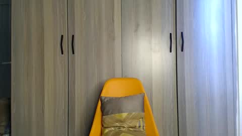 Snapshot of gulpess chatting on September 13, 10:59 am Miss Incredible online show from September 13, 10:59 am