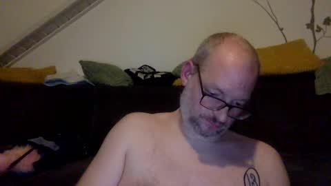 Snapshot of gummicasual chatting on February 15, 8:11 pm gummicasual online show from February 15, 8:11 pm