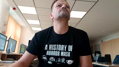 Snapshot of guschidick chatting on October 5, 12:58 pm guschidick online show from October 5, 12:58 pm