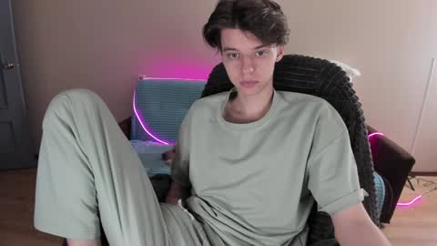 guy_liam1 online show from December 26, 12:59 pm