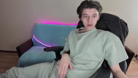 guy_liam1 online show from January 26, 7:41 pm