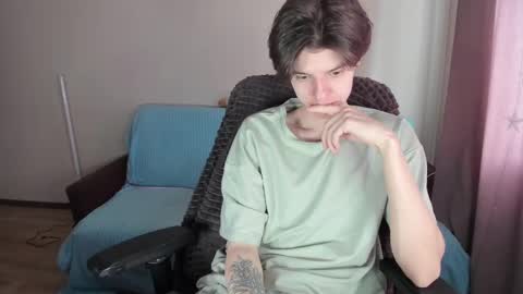 guy_liam1 online show from March 10, 2:05 pm