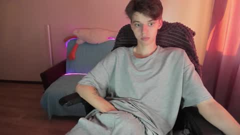 guy_liam1 online show from October 1, 3:18 pm