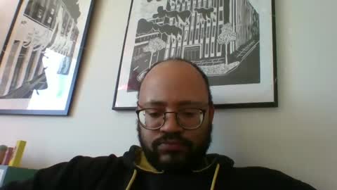 Snapshot of guy_wood15 chatting on February 19, 12:00 pm guy_wood15 online show from February 19, 12:00 pm