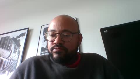 Snapshot of guy_wood15 chatting on October 1, 9:04 am guy_wood15 online show from October 1, 9:04 am