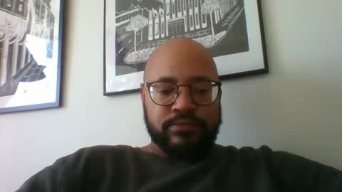 Snapshot of guy_wood15 chatting on October 2, 11:06 am guy_wood15 online show from October 2, 11:06 am