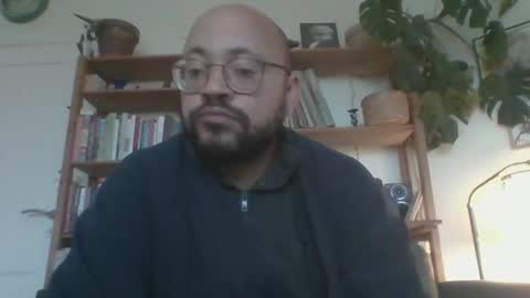 Snapshot of guy_wood15 chatting on November 24, 8:47 am guy_wood15 online show from November 24, 8:47 am