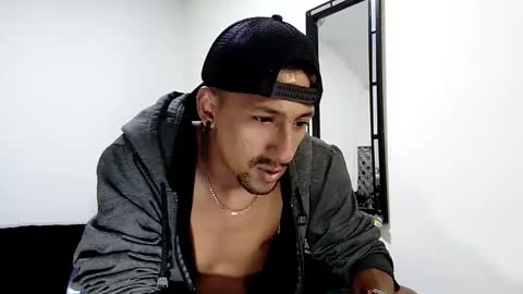 Snapshot of guykarim chatting on January 12, 7:21 pm karim online show from January 12, 7:21 pm