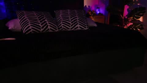 Snapshot of gwenhilton chatting on January 3, 9:15 am gwenhilton online show from January 3, 9:15 am