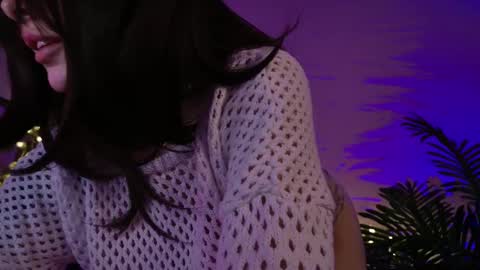 Snapshot of gwenhilton chatting on February 27, 9:00 am gwenhilton online show from February 27, 9:00 am