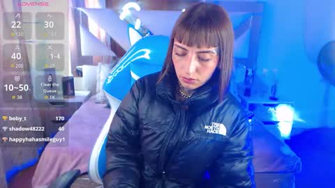 Snapshot of gyal_8_ chatting on November 15, 4:03 pm gyal_8_ online show from November 15, 4:03 pm