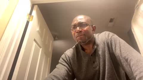 gyesaw1970 online show from December 2, 4:53 am