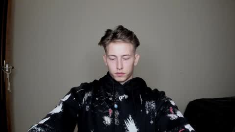 Snapshot of gym_alpha chatting on January 8, 9:01 pm Oliver online show from January 8, 9:01 pm