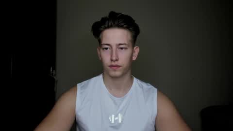 Snapshot of gym_alpha chatting on January 15, 9:09 pm Oliver online show from January 15, 9:09 pm