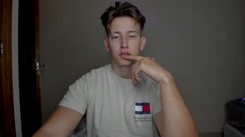 Snapshot of gym_alpha chatting on January 31, 4:59 pm Oliver online show from January 31, 4:59 pm