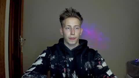 Snapshot of gym_alpha chatting on February 3, 7:42 pm Oliver online show from February 3, 7:42 pm