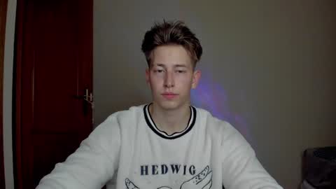 Snapshot of gym_alpha chatting on February 5, 8:25 pm Oliver online show from February 5, 8:25 pm