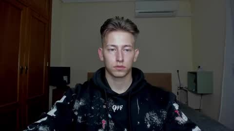 Snapshot of gym_alpha chatting on March 3, 9:48 pm Oliver online show from March 3, 9:48 pm