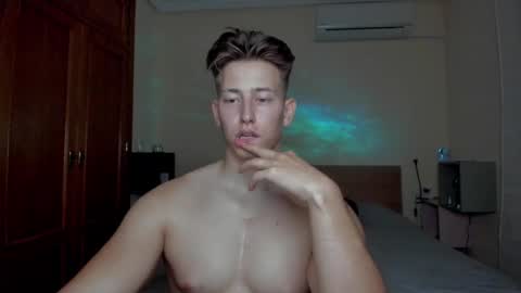 Snapshot of gym_alpha chatting on March 10, 6:45 pm Oliver online show from March 10, 6:45 pm