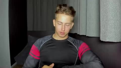 Snapshot of gym_alpha chatting on September 8, 6:51 pm Oliver online show from September 8, 6:51 pm