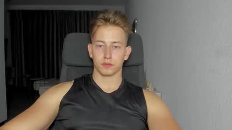 Snapshot of gym_alpha chatting on October 13, 10:43 pm Oliver online show from October 13, 10:43 pm