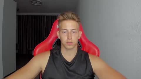 Snapshot of gym_alpha chatting on November 2, 6:43 pm Oliver online show from November 2, 6:43 pm