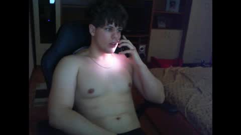 Snapshot of gymguy0505 chatting on December 15, 10:08 am gymguy0505 online show from December 15, 10:08 am