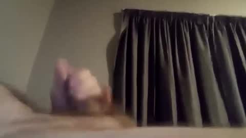 Snapshot of h_rd333 chatting on January 16, 10:21 am h_rd333 online show from January 16, 10:21 am