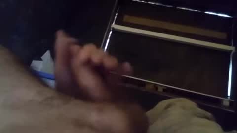 Snapshot of h_rd333 chatting on November 9, 8:18 pm h_rd333 online show from November 9, 8:18 pm