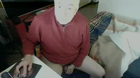 hacknoob62 online show from January 1, 11:05 am