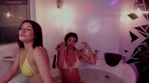 haiily_baeker online show from November 29, 5:21 am