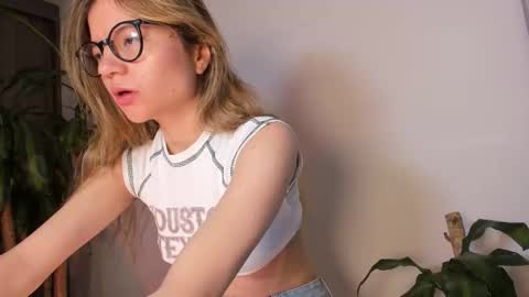 Hailey online show from September 12, 11:21 am