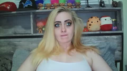 Hailey and d online show from December 11, 12:23 am